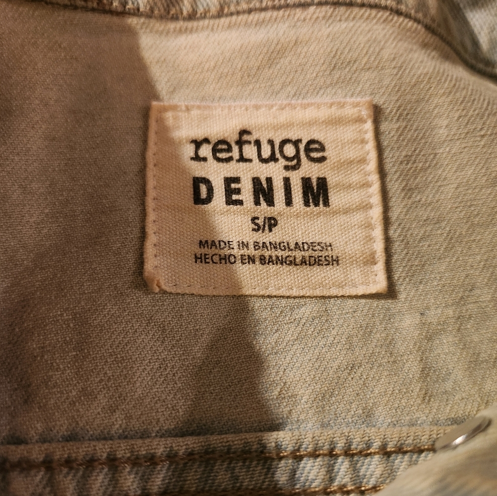 Distressed denim jacket - Picture 2 of 2